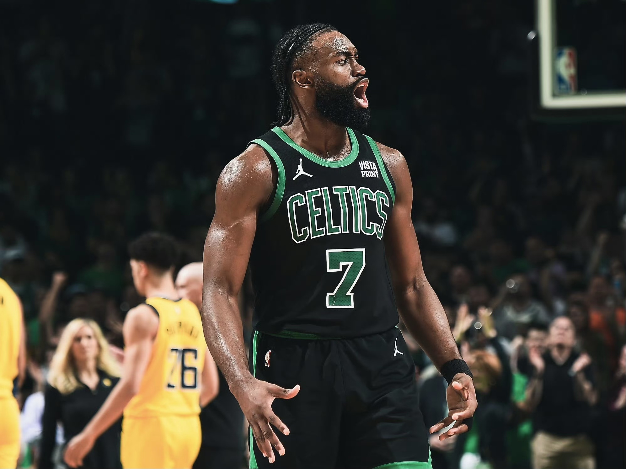 关于逆转之夜！凯尔特人最后时刻连续得分取胜，公司运行文化游戏一般专业活动以上.的信息