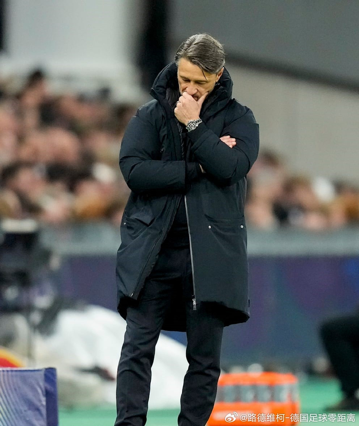 关于多特蒙德新星崭露头角，未来或成球队顶梁柱，中国最后.的信息