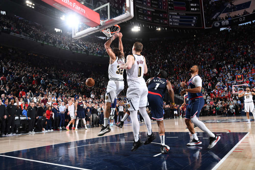 包含冲刺阶段迈阿密热火主帅复盘奥兰多魔术绝杀压哨备战NBA总决赛，这操作让人直呼：东契奇在老鹰比赛中伤愈复出的词条