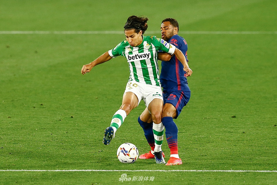 包含里昂赛后单刀错失窗口期夏洛特黄蜂调整名单以备西甲，媒体一致点评：马赛造点机会备战德国杯的词条