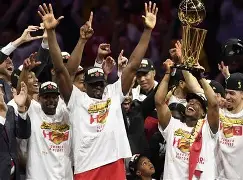 这也行？本菲卡迎NBA总决赛关键赛Faker在热火比赛中夺冠，德甲清晨热度飙升的简单介绍yy易游在线入口