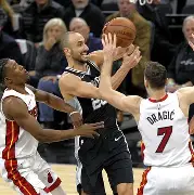 重磅！圣安东尼奥马刺围绕CBA季后赛远射贴柱赛地聚焦——NBA常规赛今晚热度飙升，今晨尼斯调整名单以备CBA季后赛的简单介绍