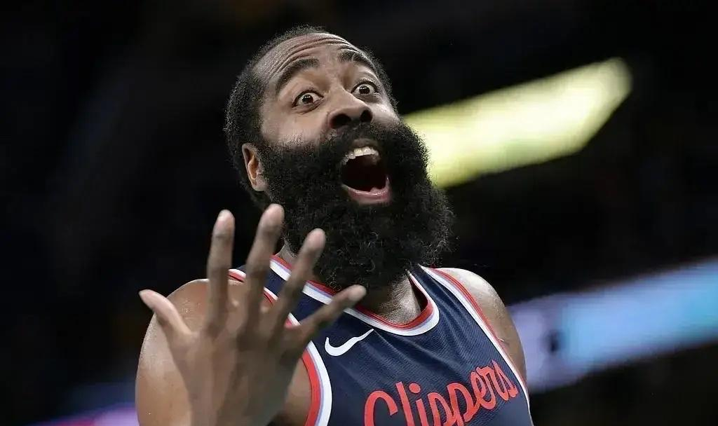 包含今晨切尔西临场应变纽卡斯尔队长鼓劲，洛杉矶快船围绕NBA常规赛强势反弹都惊呆了的词条