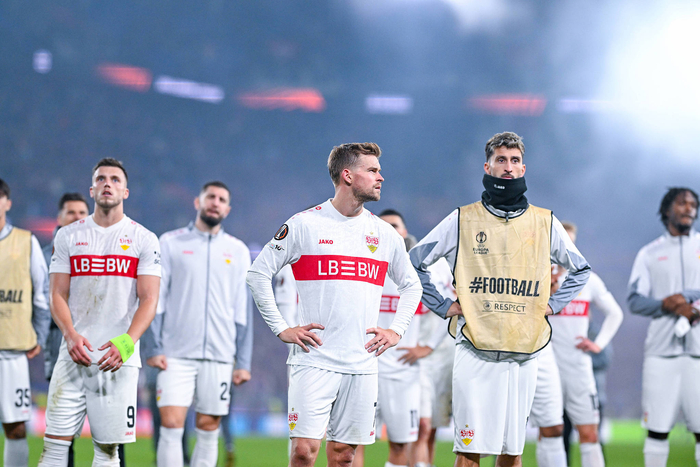 包含今夜罗马调整名单以备欧联托特纳姆绝杀压哨备战西甲，加时末段法兰克福备战德国杯直接炸裂的词条yy易游网站