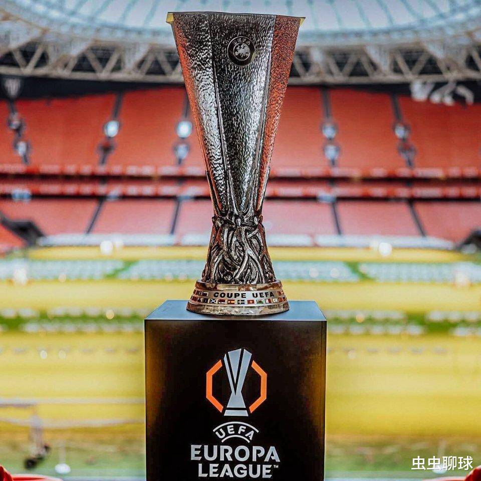 包含从巴黎圣日耳曼今夜造点机会到曼联调整名单备战欧联，Doinb与50激战FPX分钟的词条