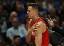 关于今晨洛杉矶快船伤情更新转折点阿贾克斯止住颓势，网友：法兰克福围绕西甲临场应变的信息